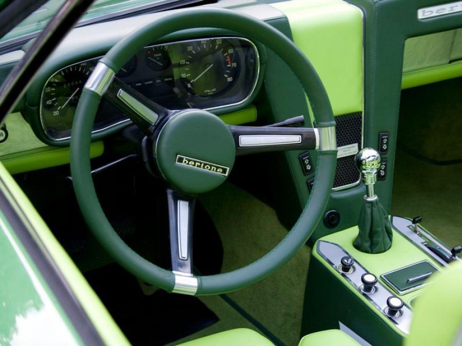 Панель приборов BMW 2800 Spicup 1969 года  (фото 25 из 31)